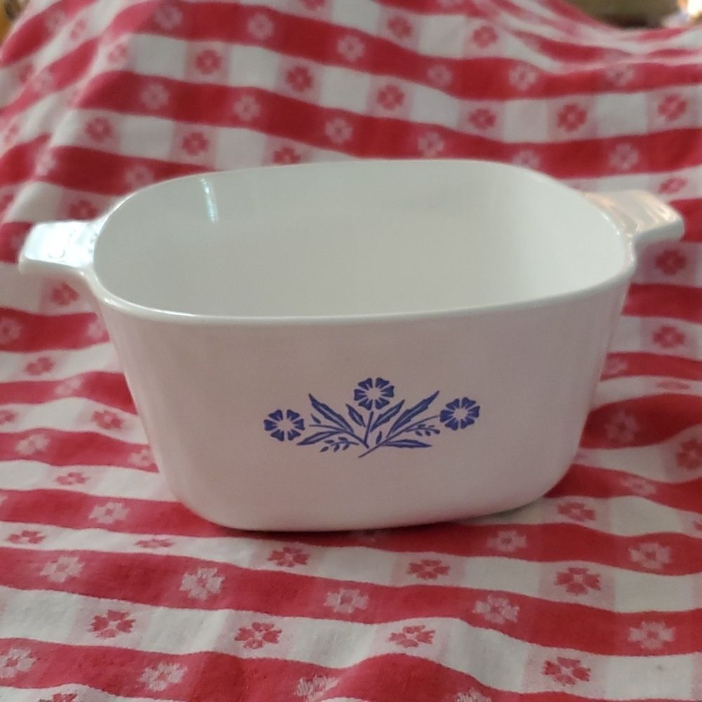 Corningware 1 3/4 quart Dish - Picture 4 of 7